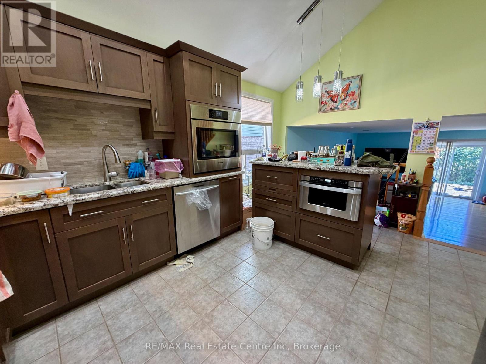 162 Clairfields Drive W Property Photo 9
