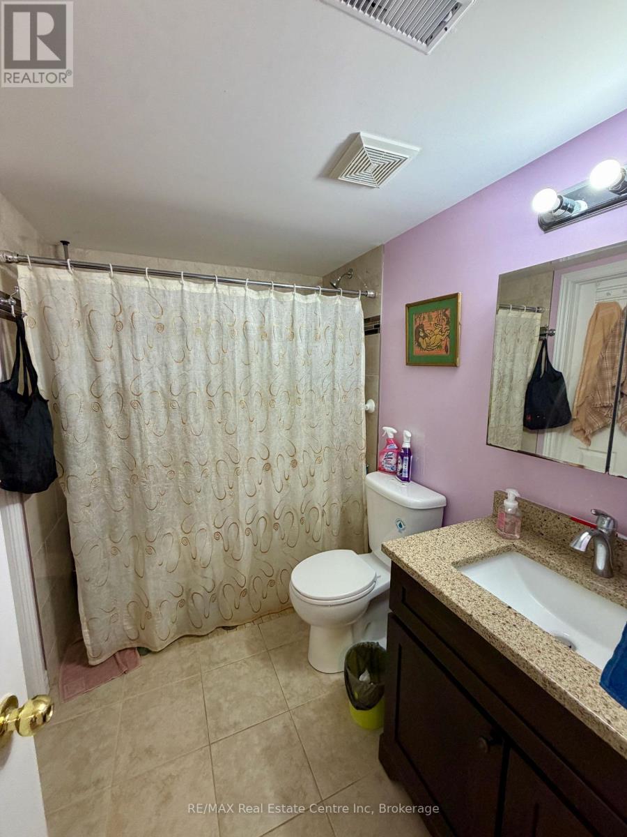 162 Clairfields Drive W Property Photo 12