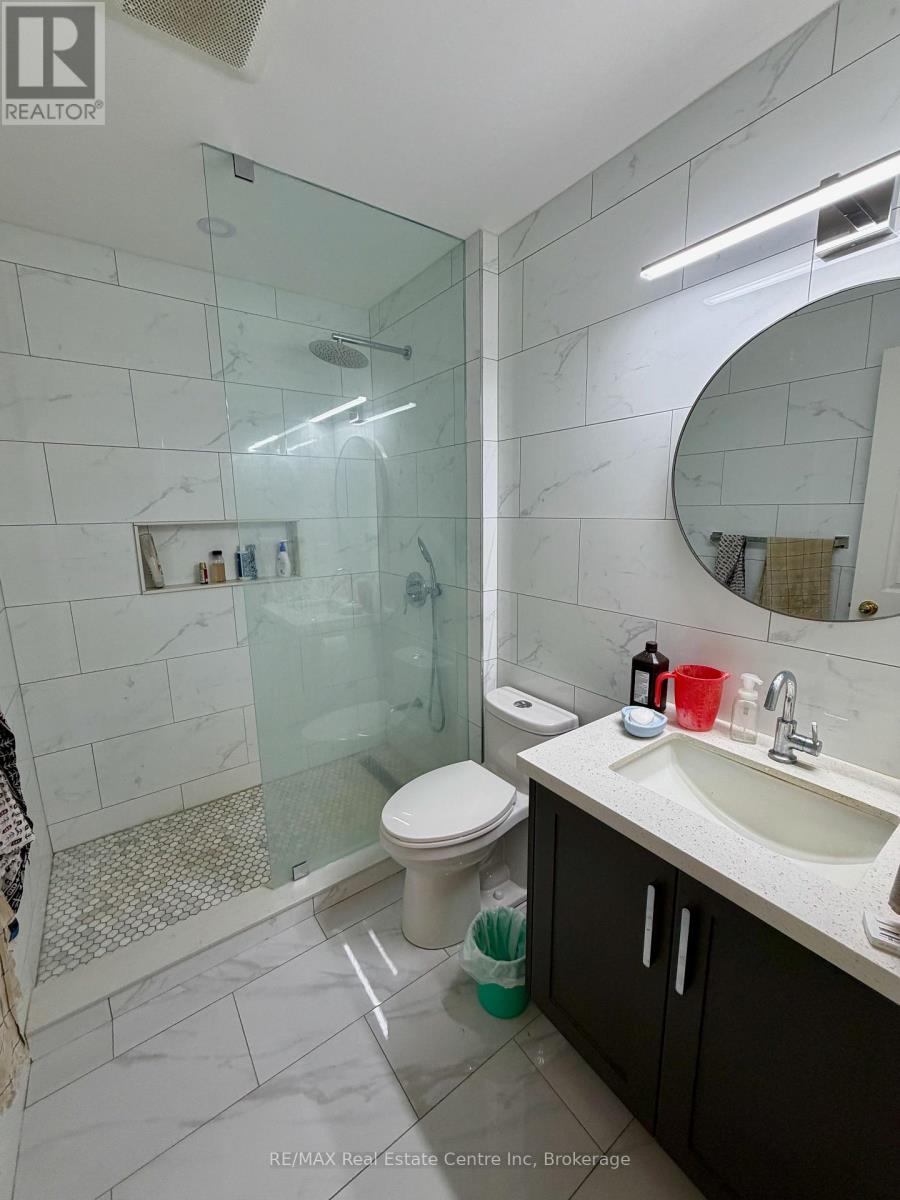 162 Clairfields Drive W Property Photo 17