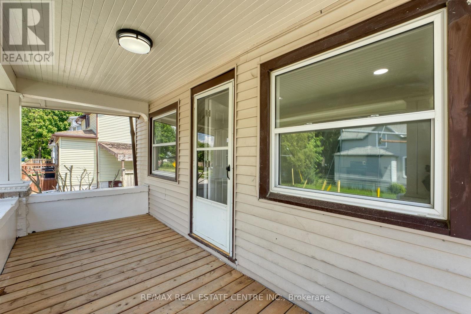 88 Lorne Avenue Property Photo 4