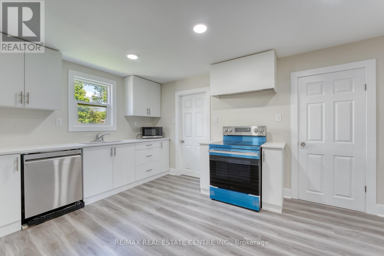 88 Lorne Avenue Property Photo 13