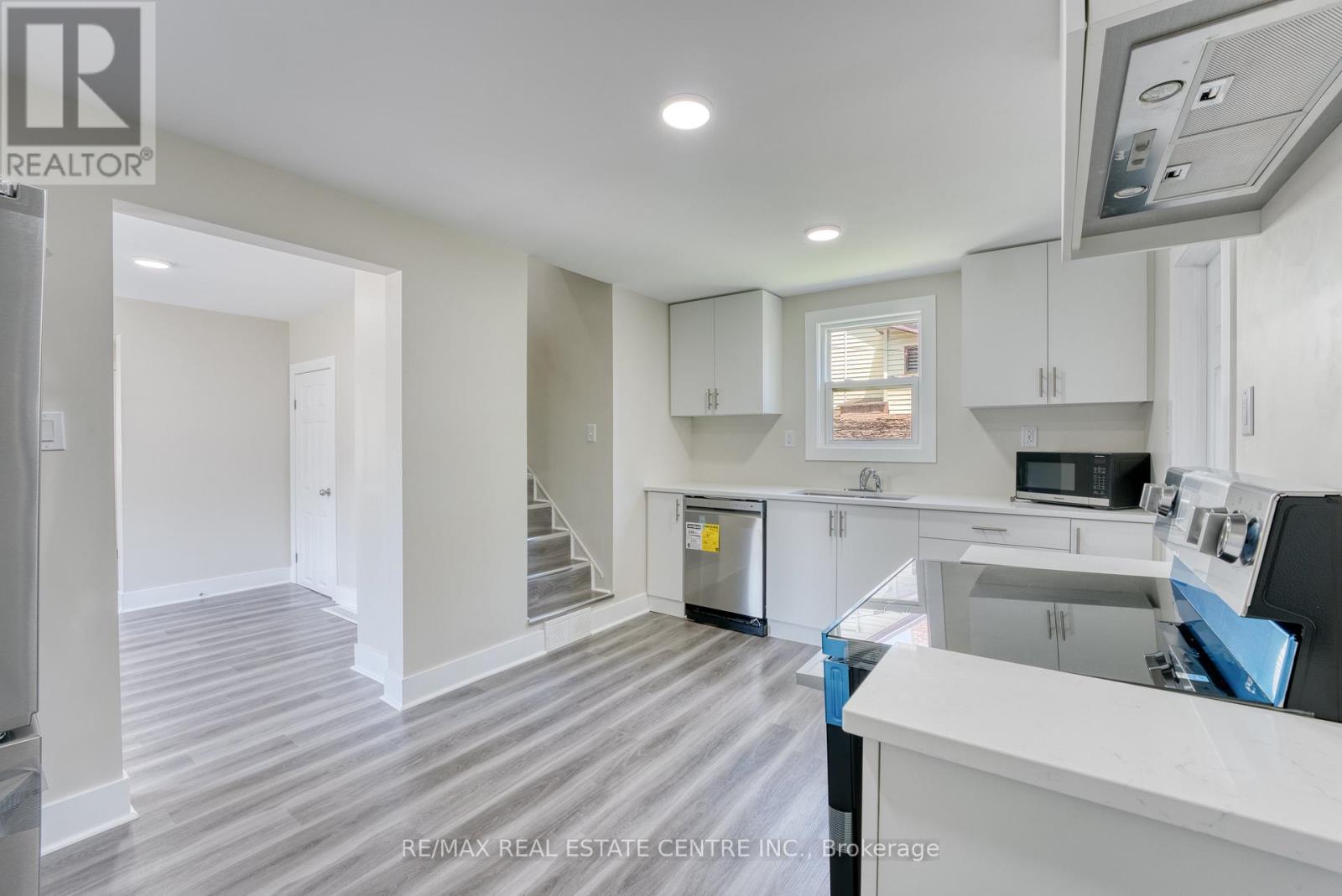 88 Lorne Avenue Property Photo 14