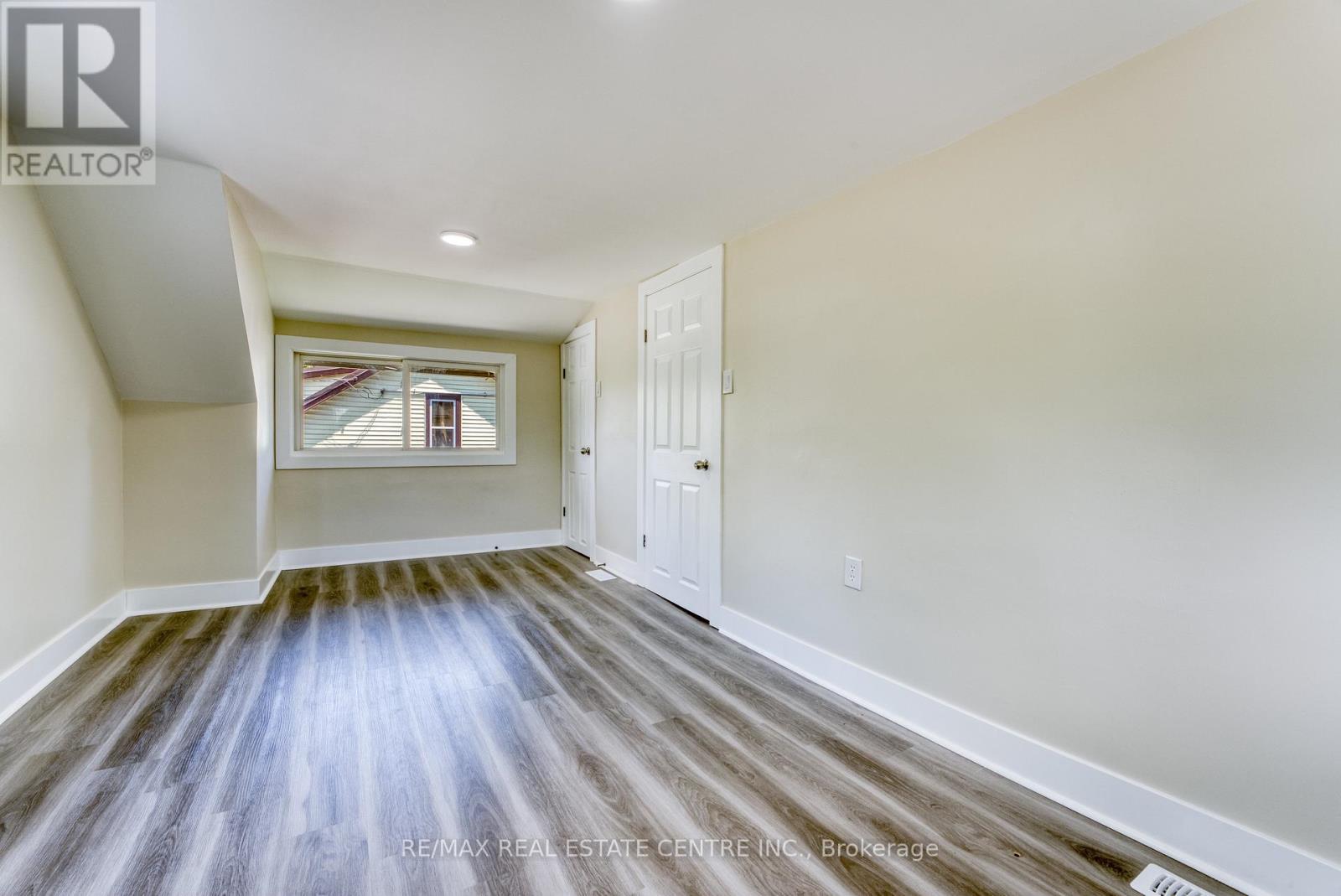 88 Lorne Avenue Property Photo 22