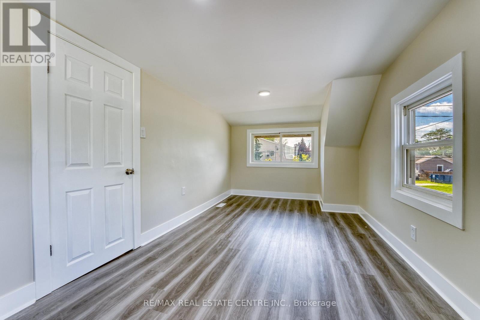 88 Lorne Avenue Property Photo 23