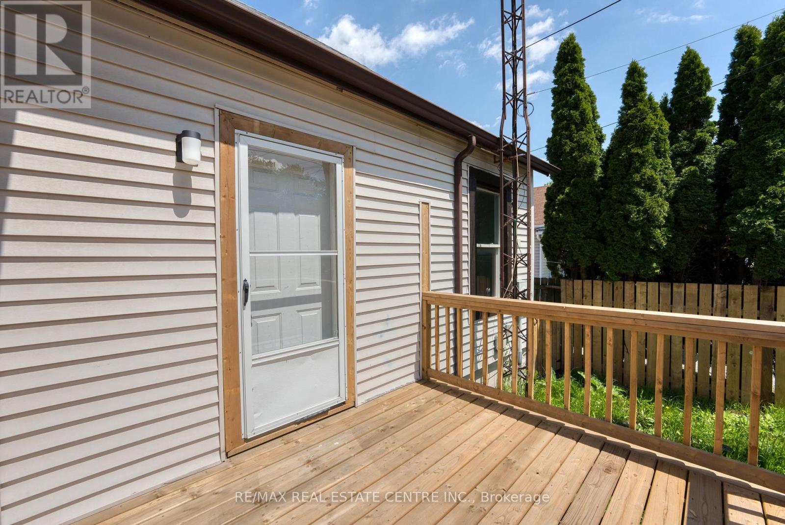 88 Lorne Avenue Property Photo 32