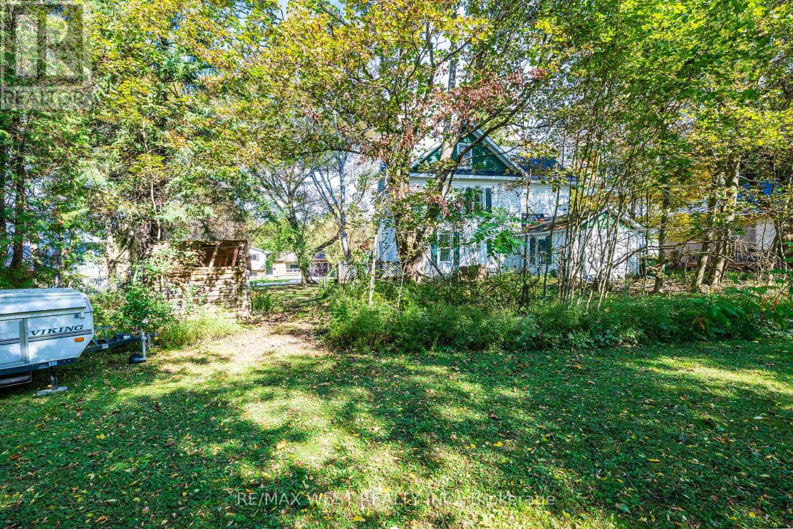 26 Centre Street Property Photo 21