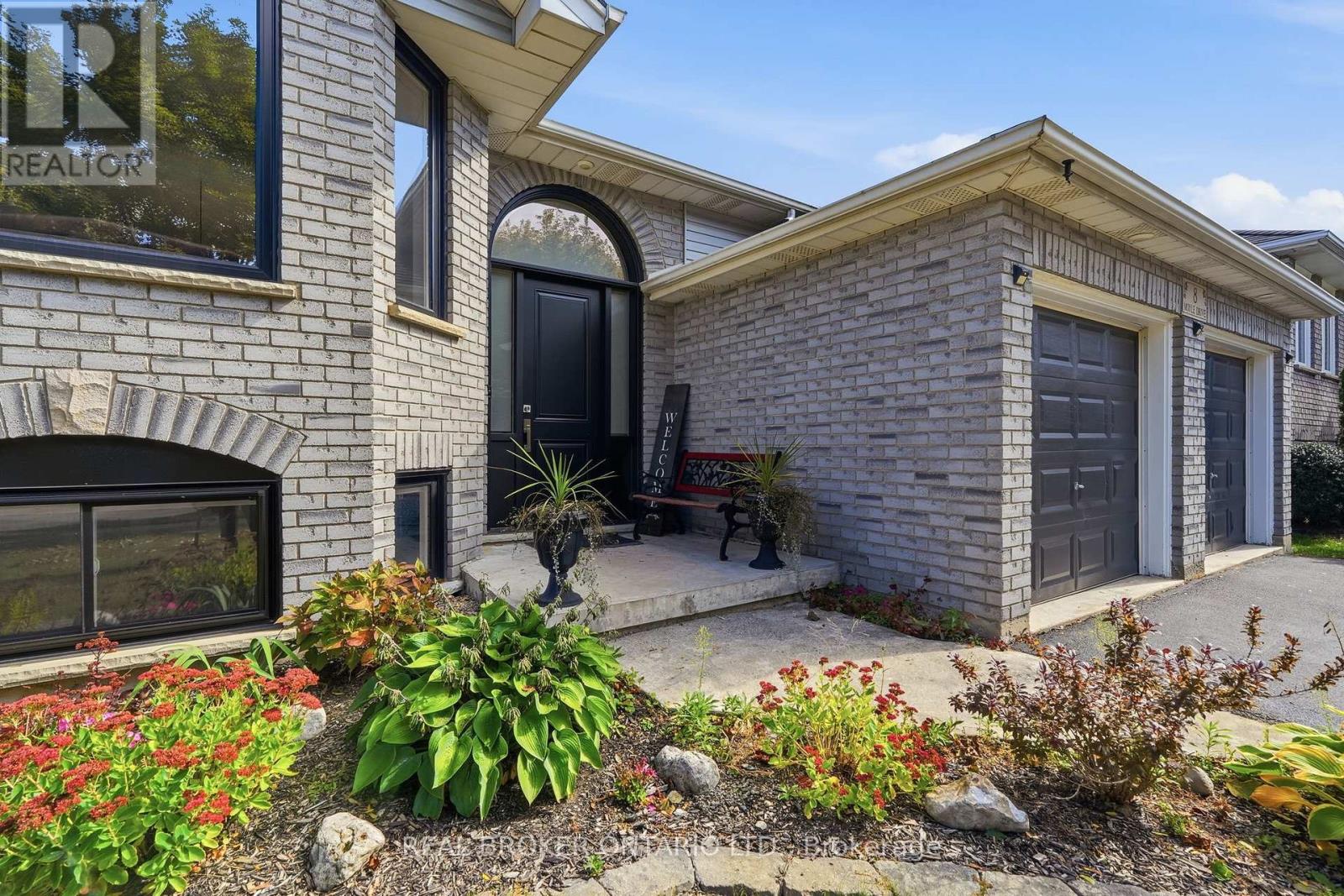 8 Moyle Drive Property Photo 4