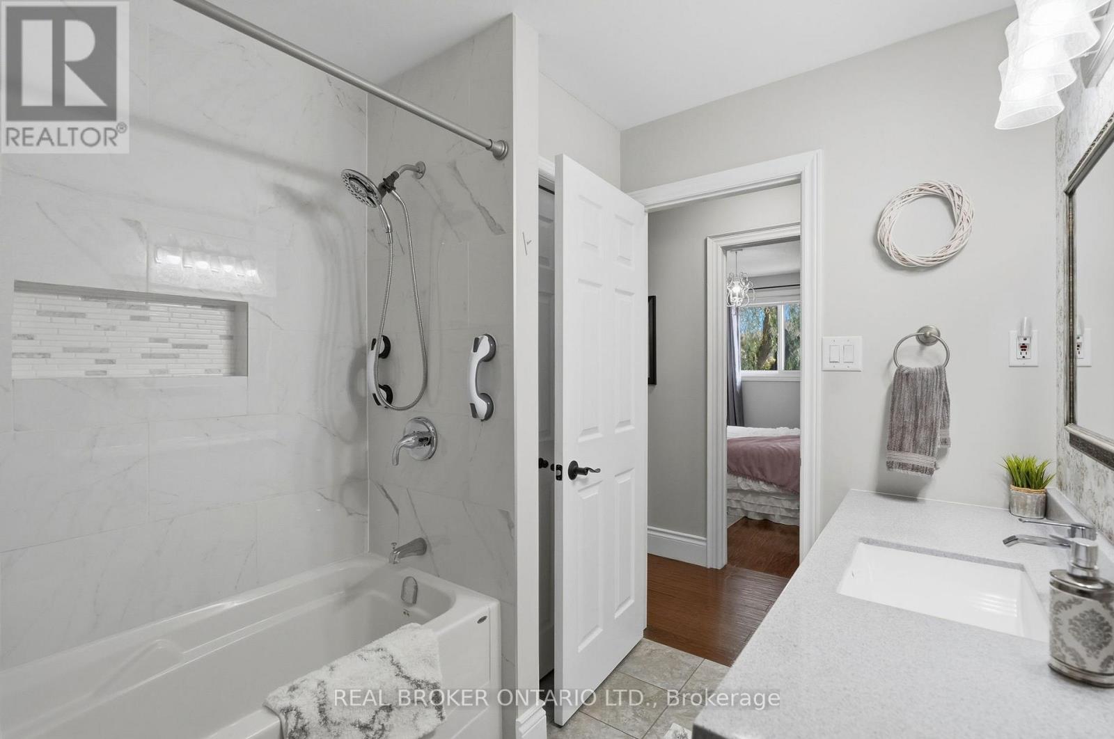 8 Moyle Drive Property Photo 18