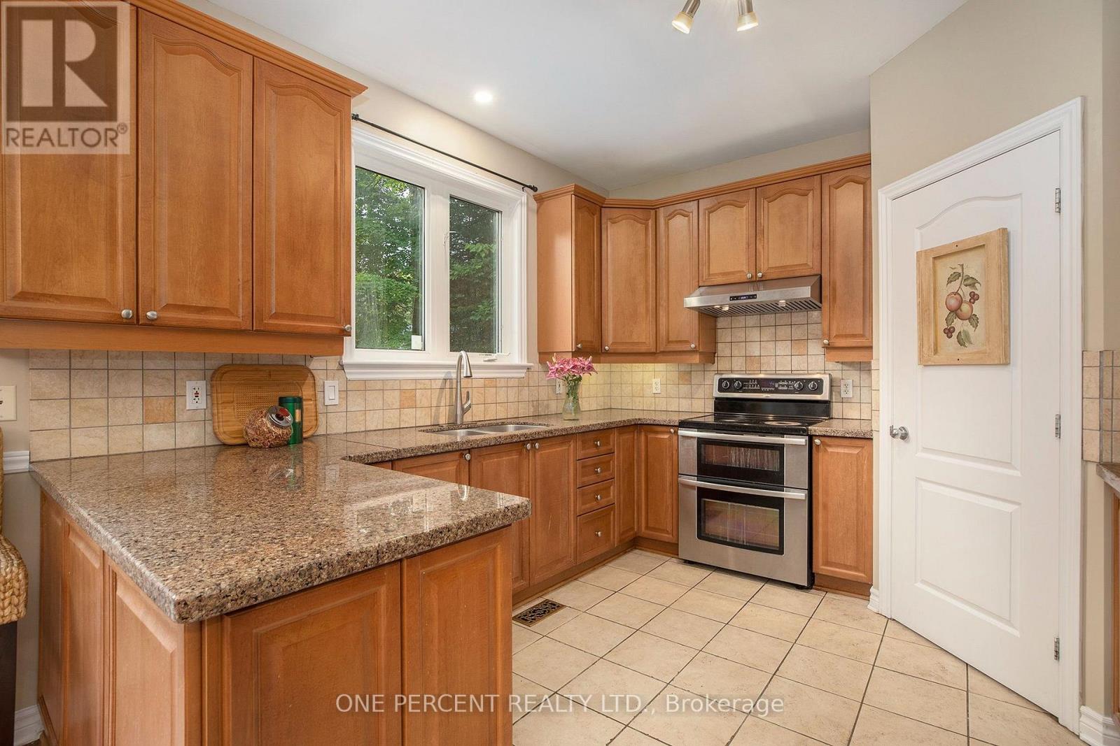 5477 Cedar Drive Property Photo 11