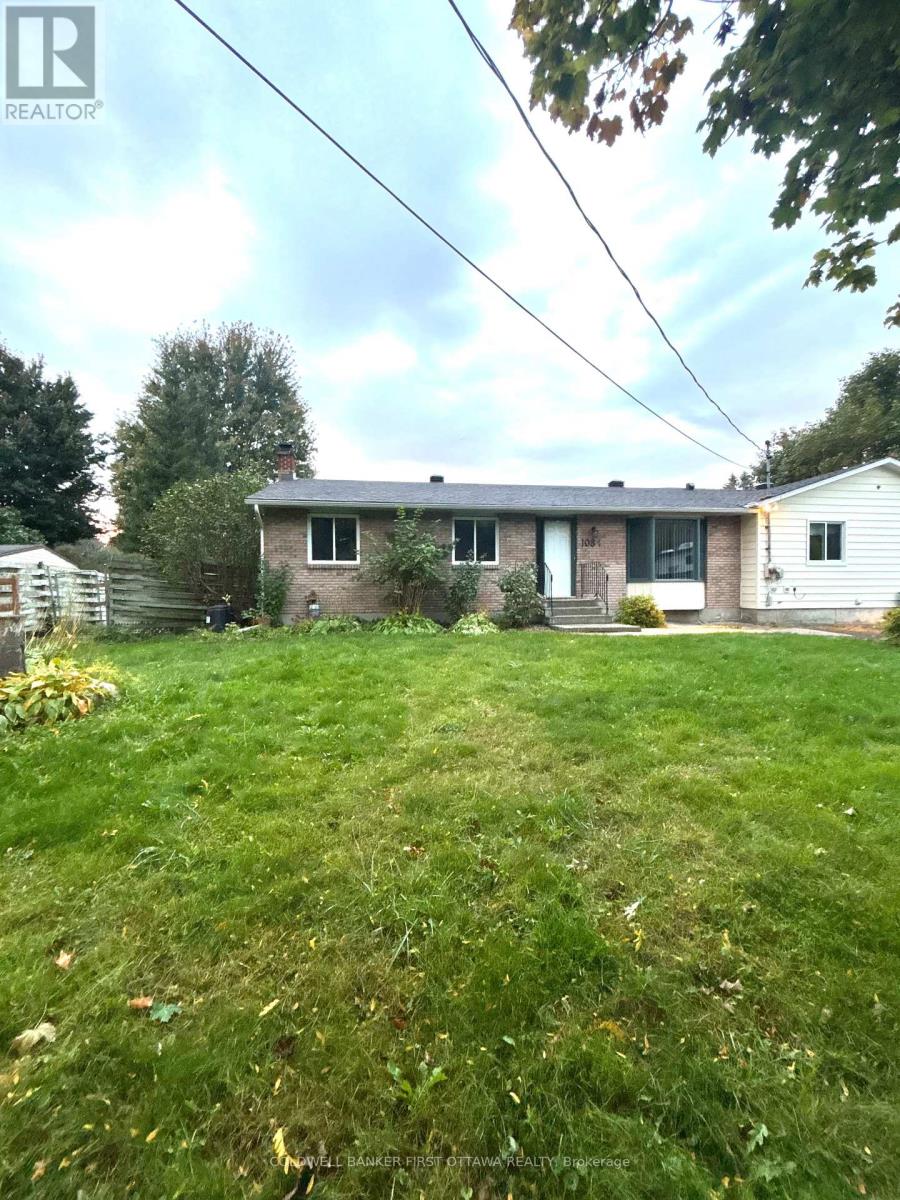 1084 Eadie Road Property Photo 2