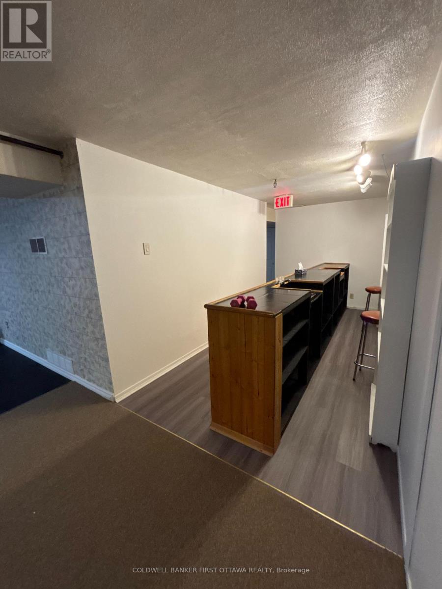 1084 Eadie Road Property Photo 19