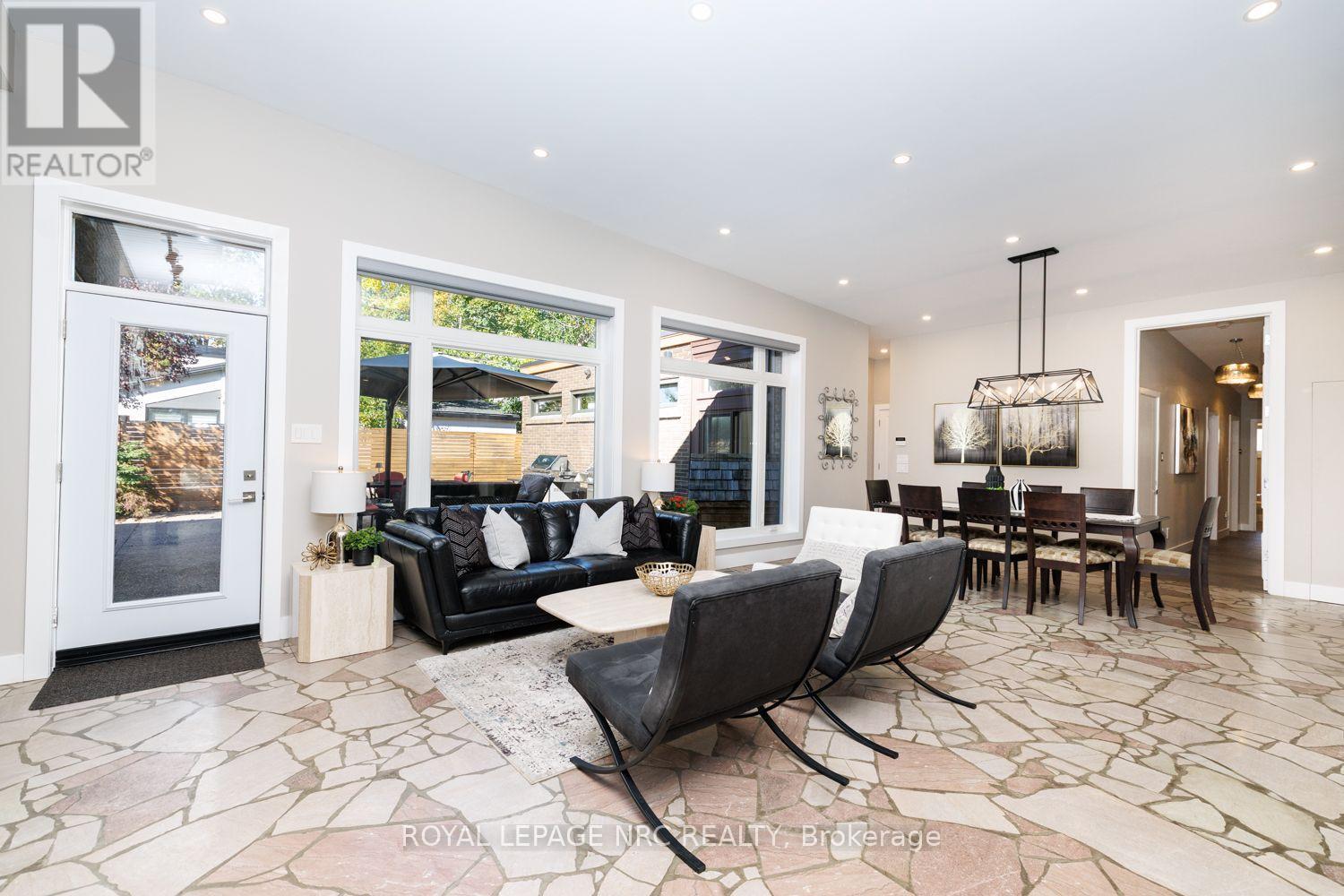100 Marsdale Drive Property Photo 11