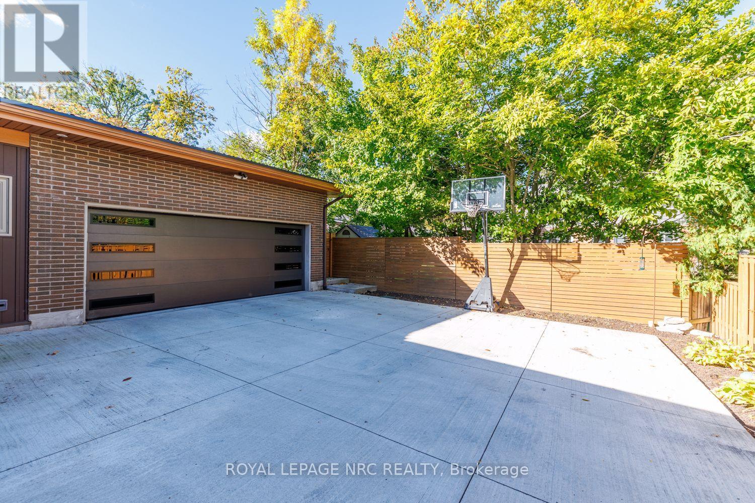 100 Marsdale Drive Property Photo 42
