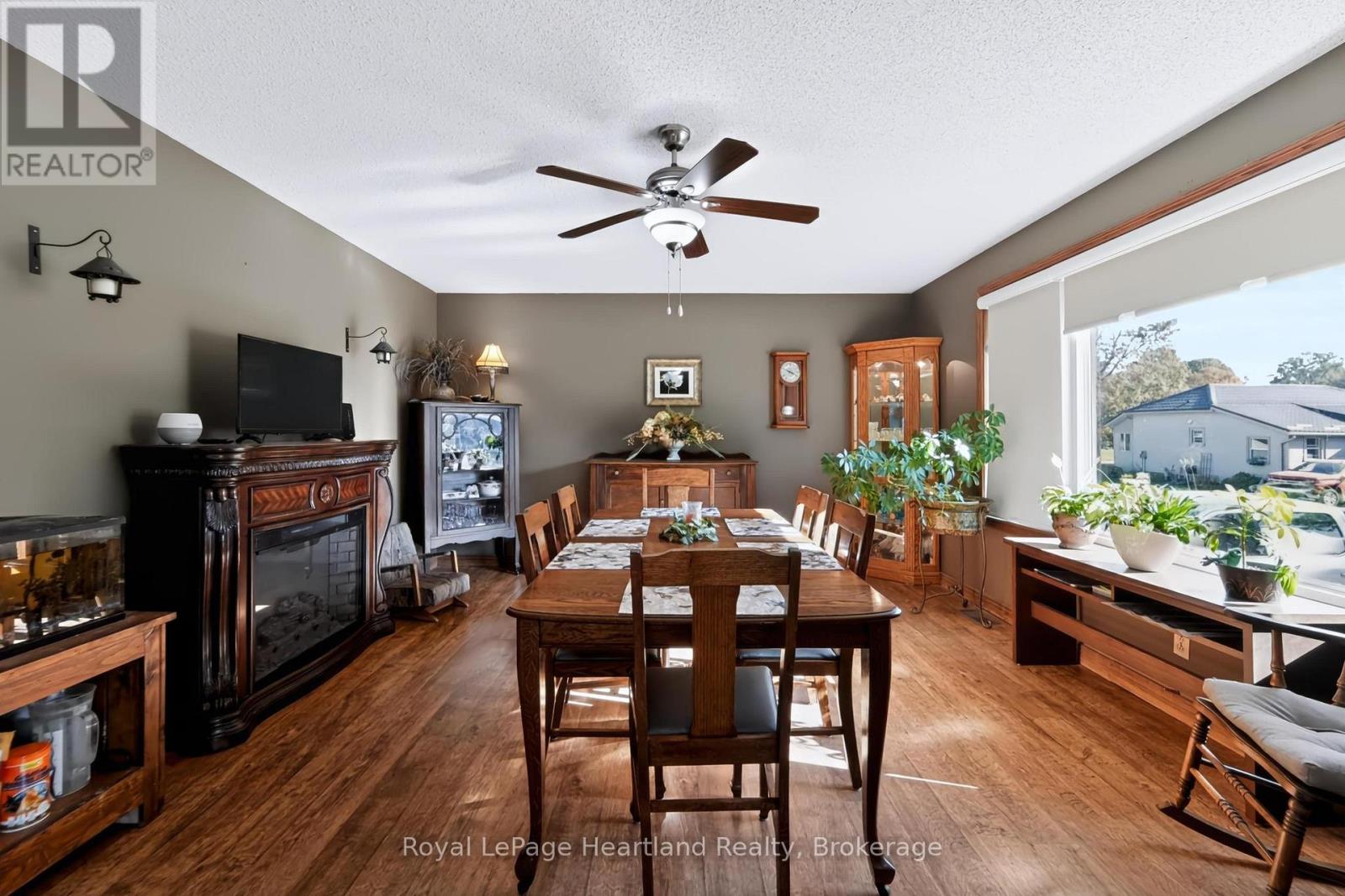 107 Mary Street Property Photo 5