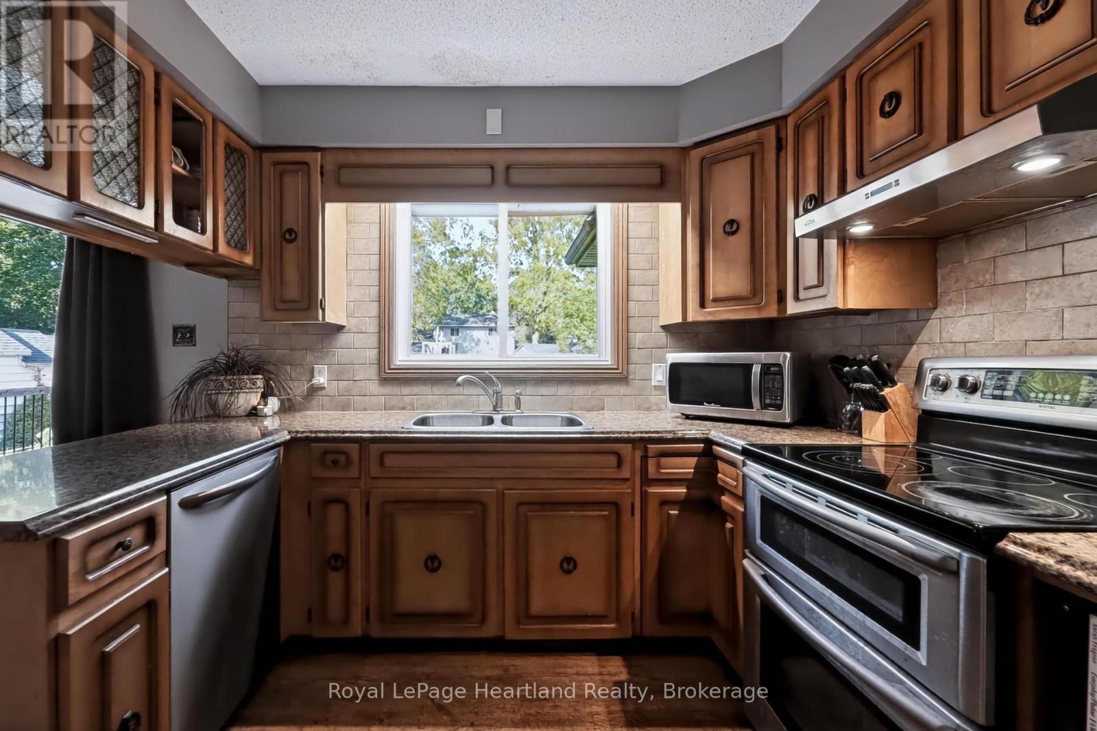 107 Mary Street Property Photo 11