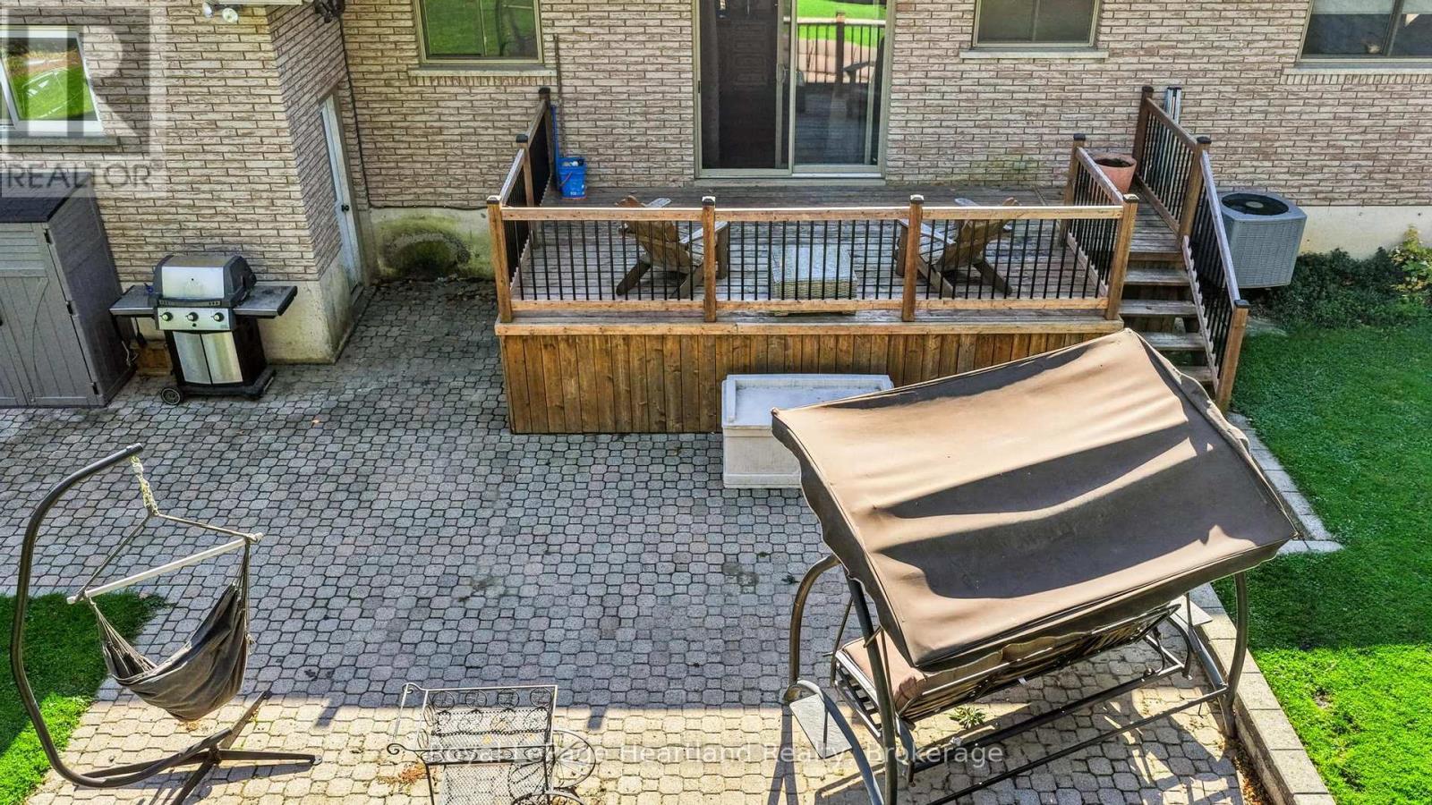 107 Mary Street Property Photo 38