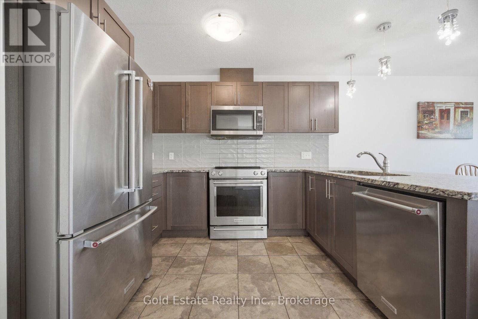 85 - 135 Hardcastle Drive Property Photo 11