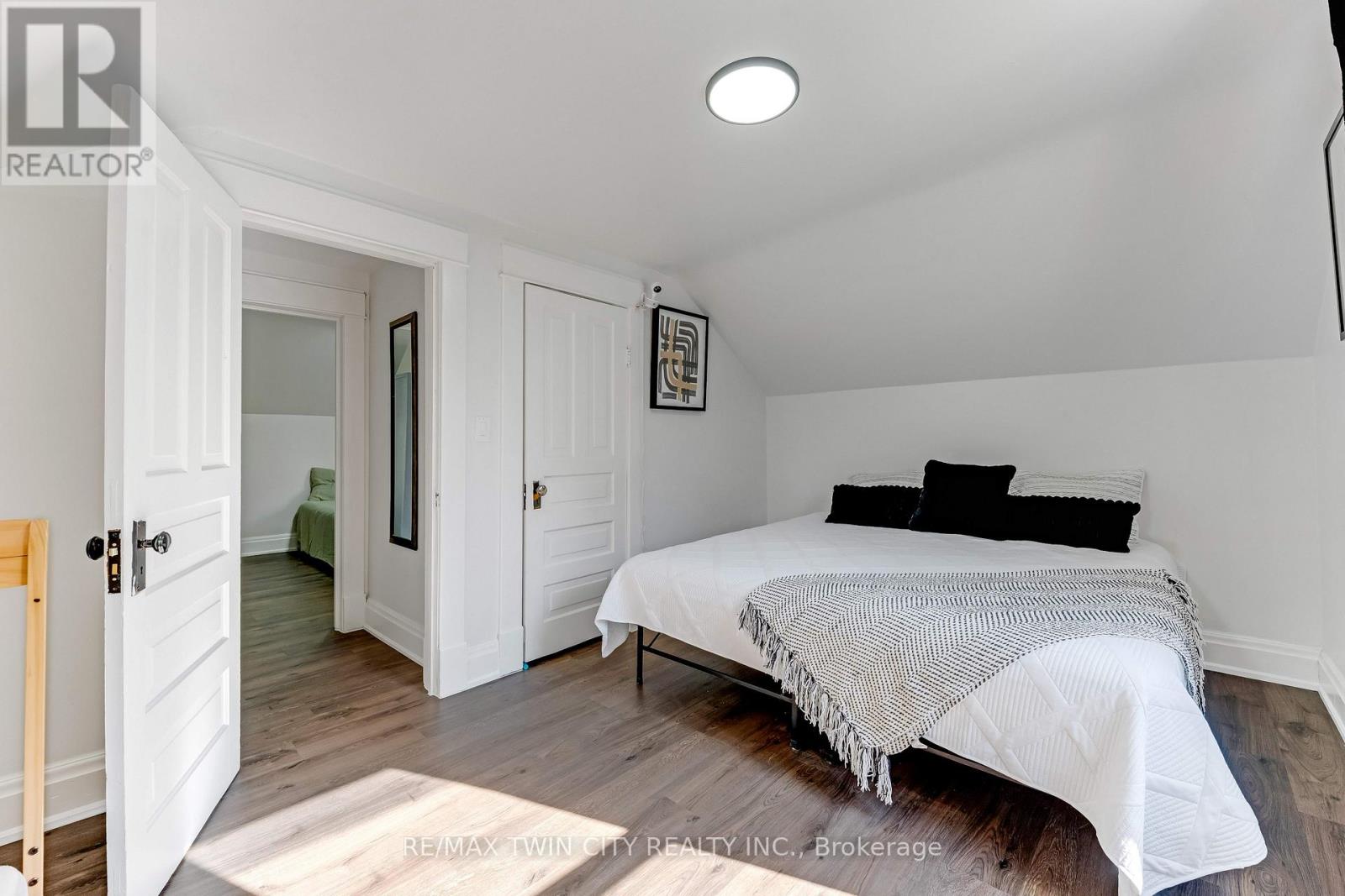 116 Victoria Avenue Property Photo 28