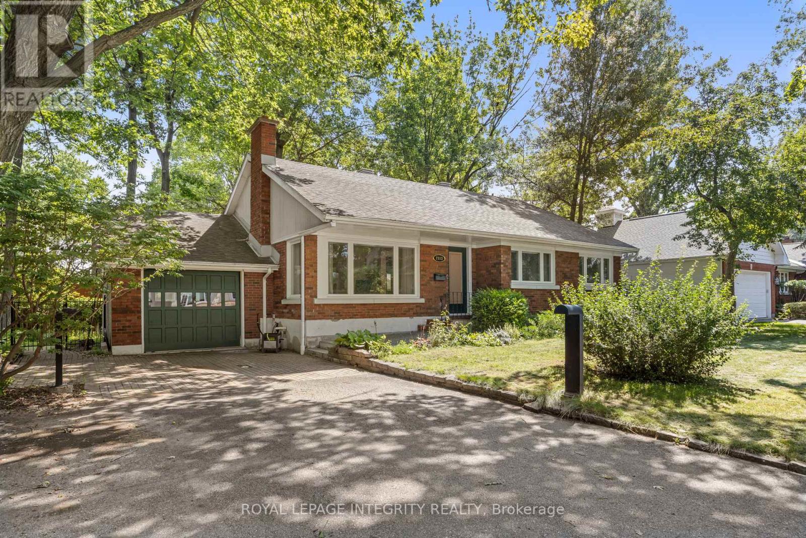 2183 Woodcrest Road Property Photo 1