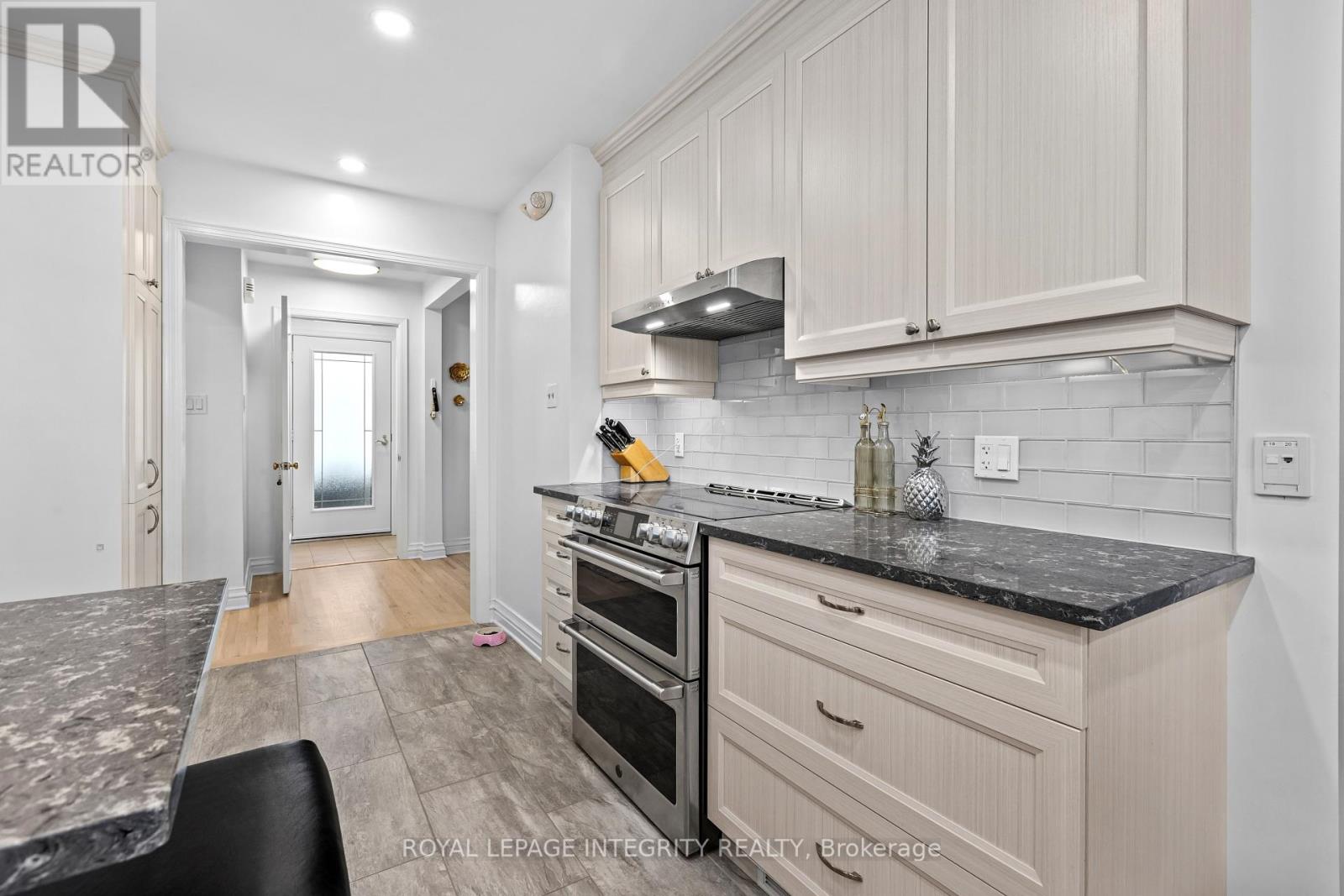 2183 Woodcrest Road Property Photo 16
