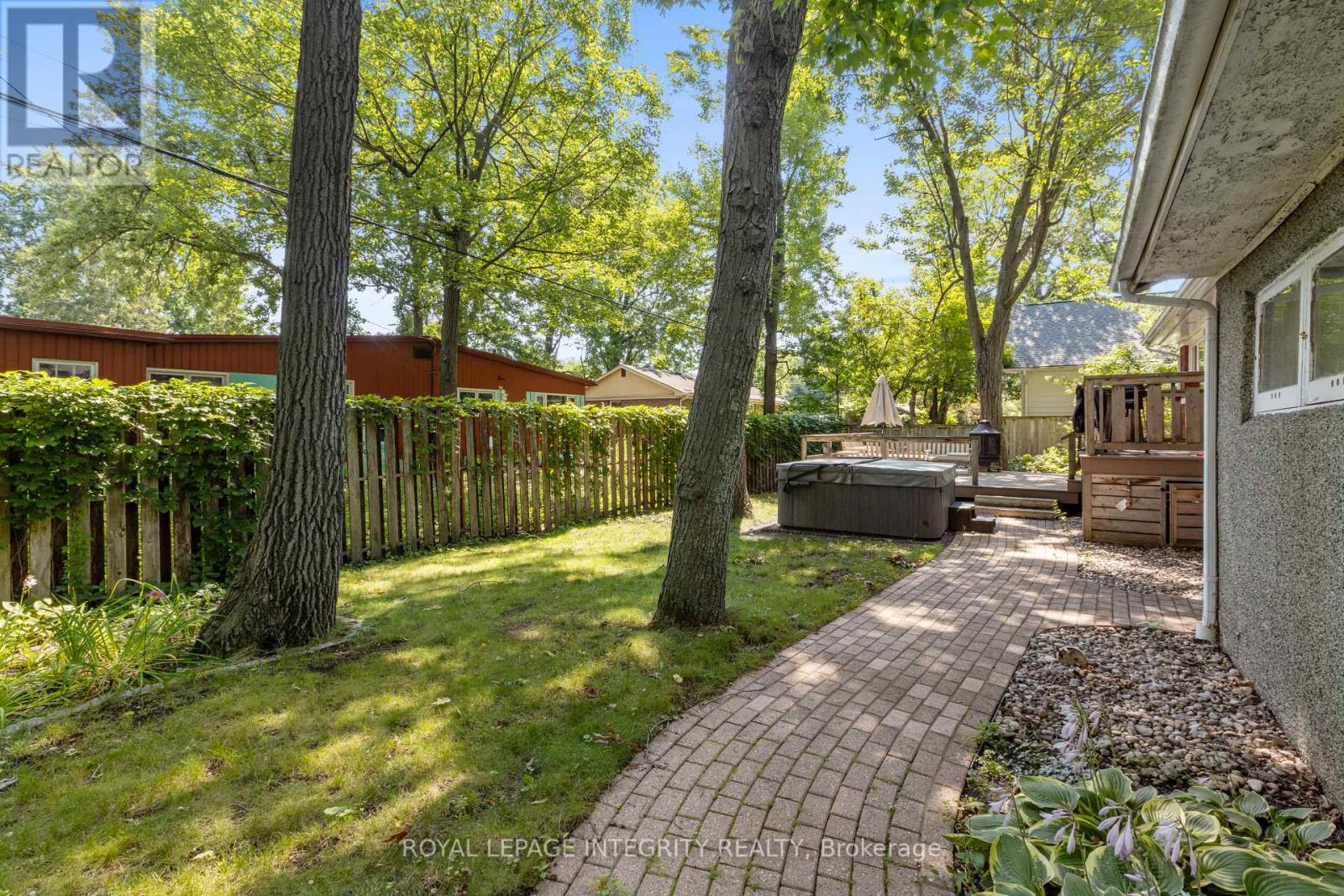 2183 Woodcrest Road Property Photo 31