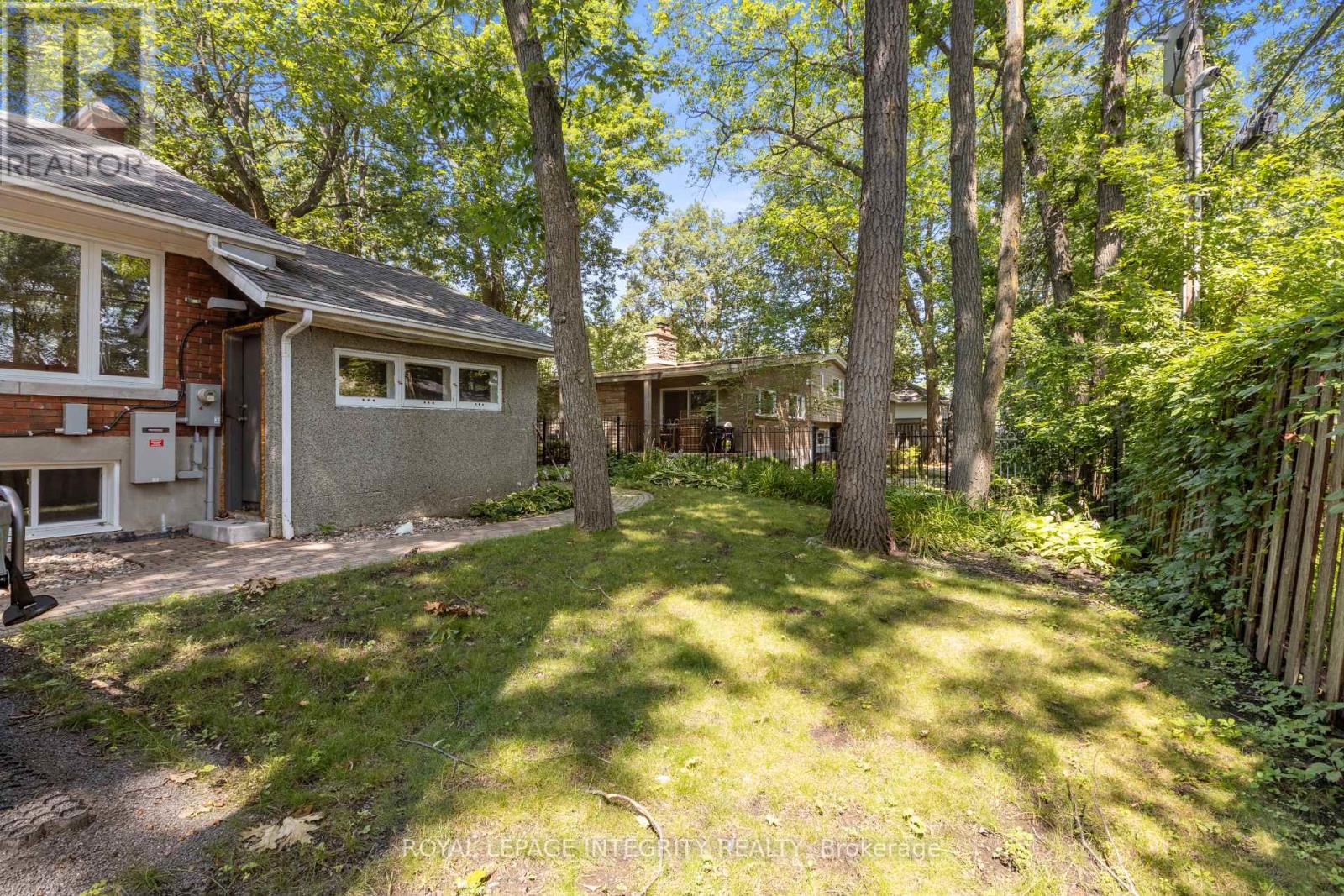 2183 Woodcrest Road Property Photo 32
