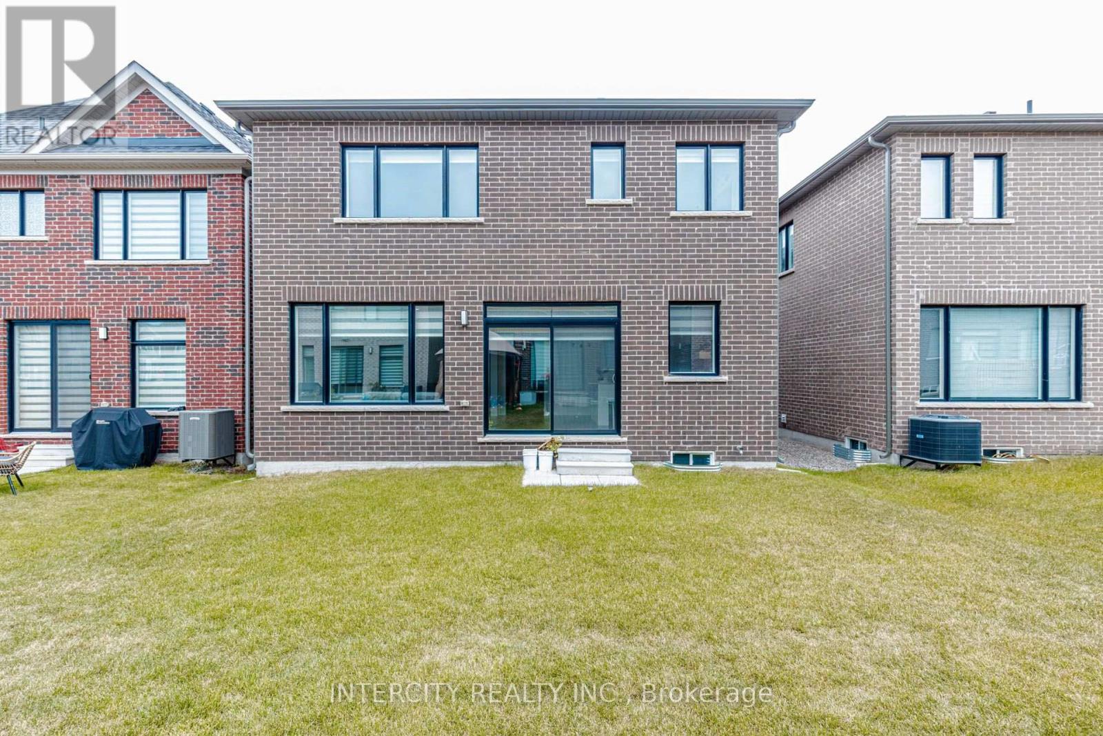 90 Player Drive Property Photo 21