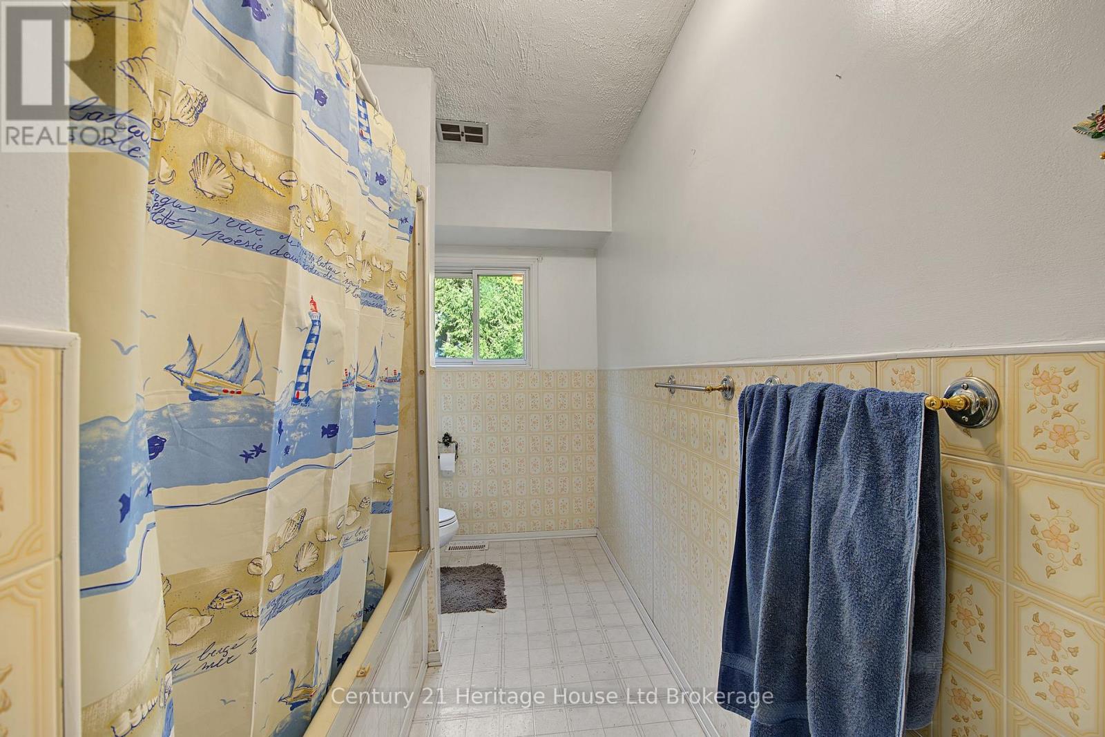 17846 Evelyn Drive Property Photo 17