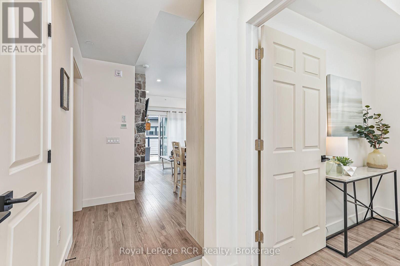 401 - 20 Beckwith Lane Property Photo 6