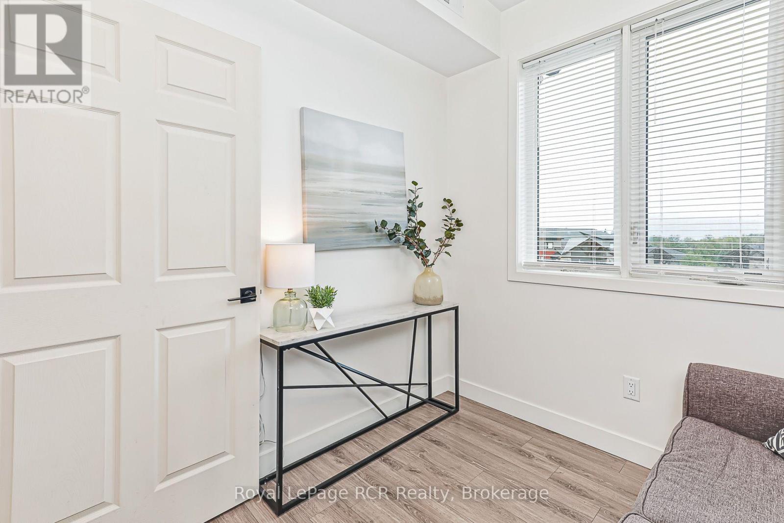 401 - 20 Beckwith Lane Property Photo 8