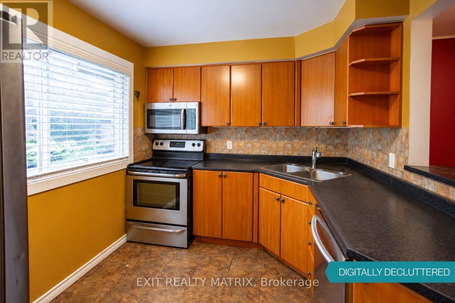 3006 Fairlea Crescent Property Photo 5