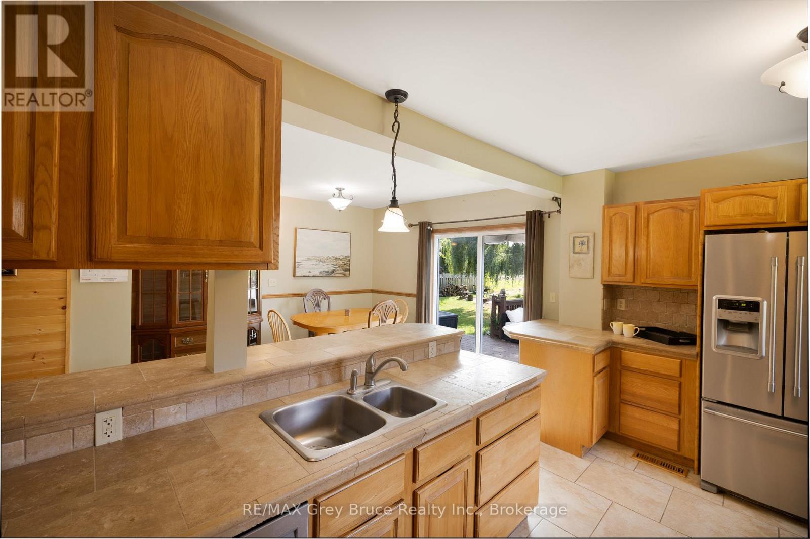 7011 Highway 6 Property Photo 12