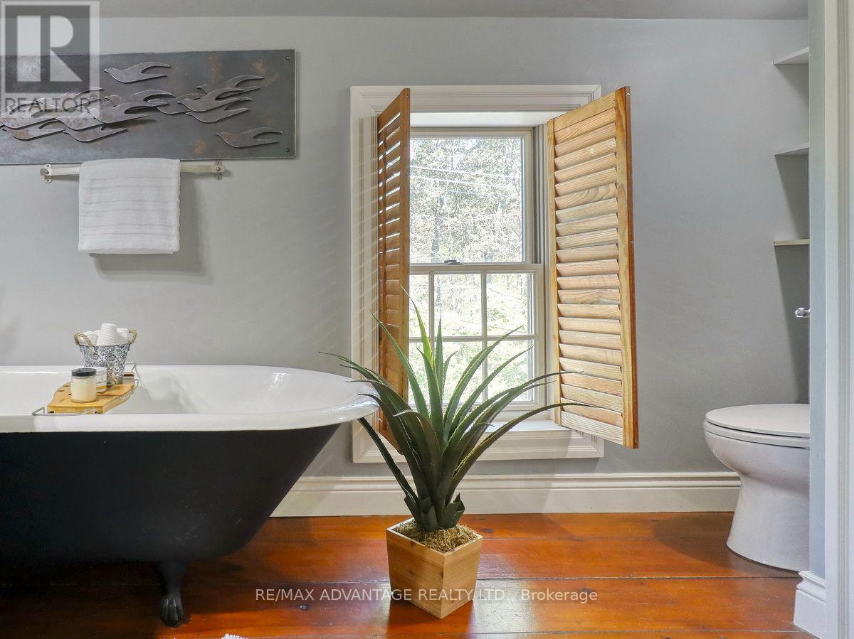 192 Harrison Place Property Photo 35