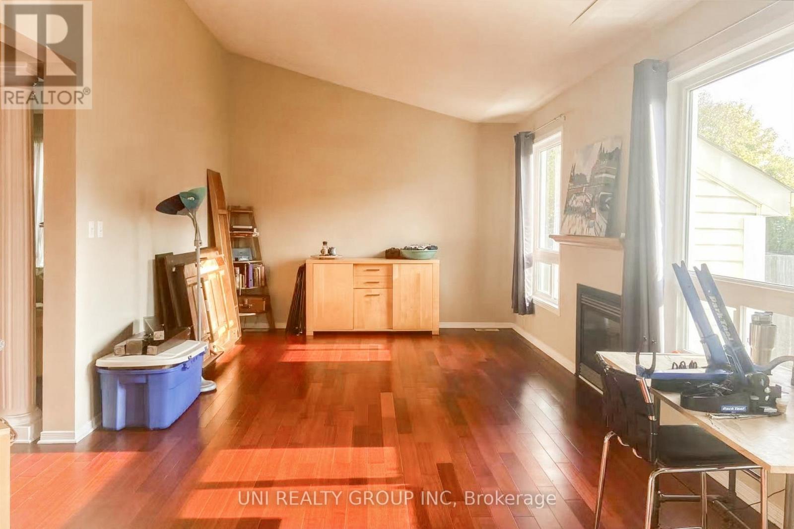 131 Lamplighters Drive Property Photo 6