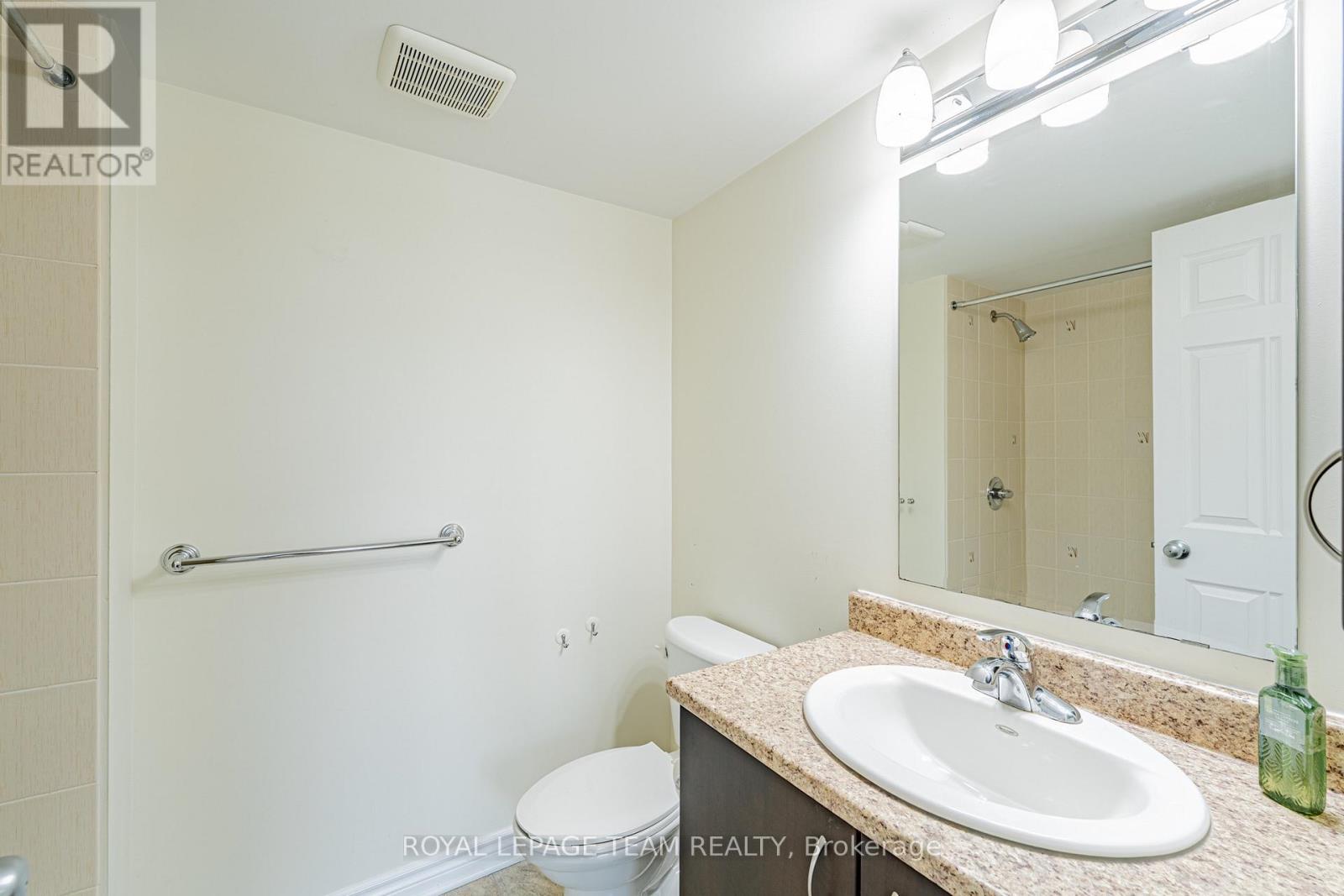 B - 634 Chapman Mills Drive Property Photo 39