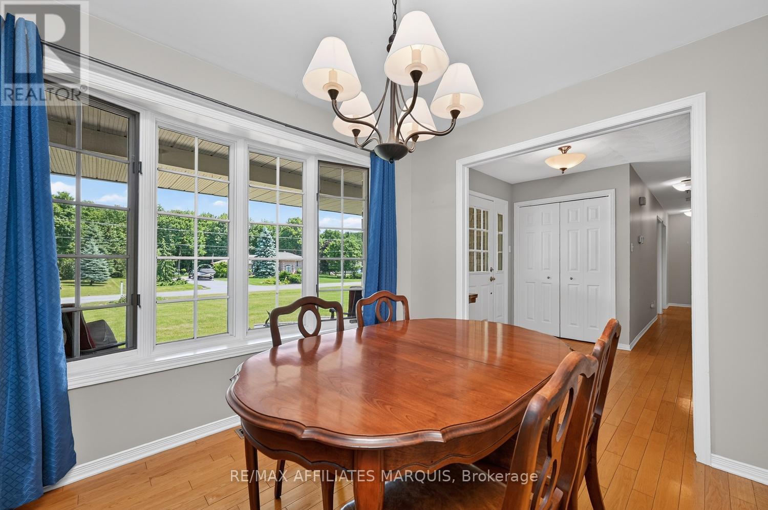 4 Davis Lane Property Photo 15