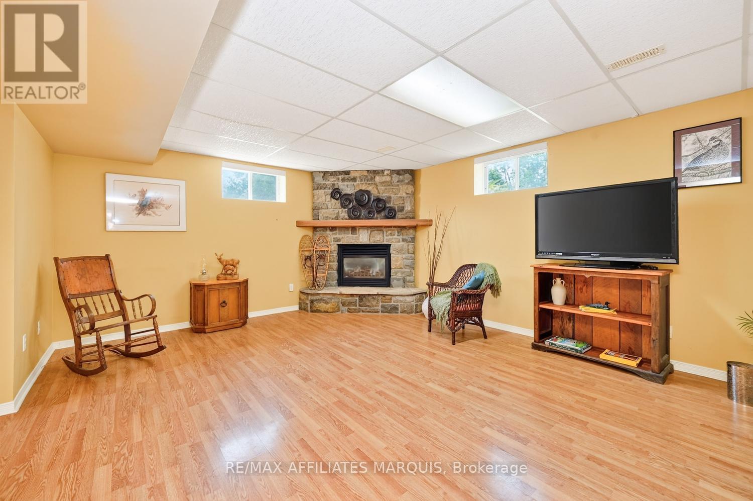 4 Davis Lane Property Photo 27