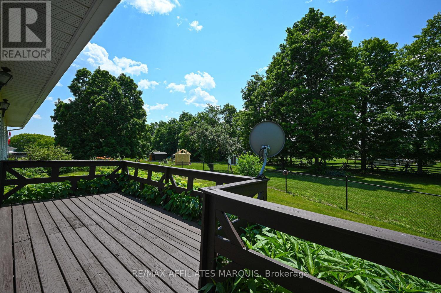4 Davis Lane Property Photo 34