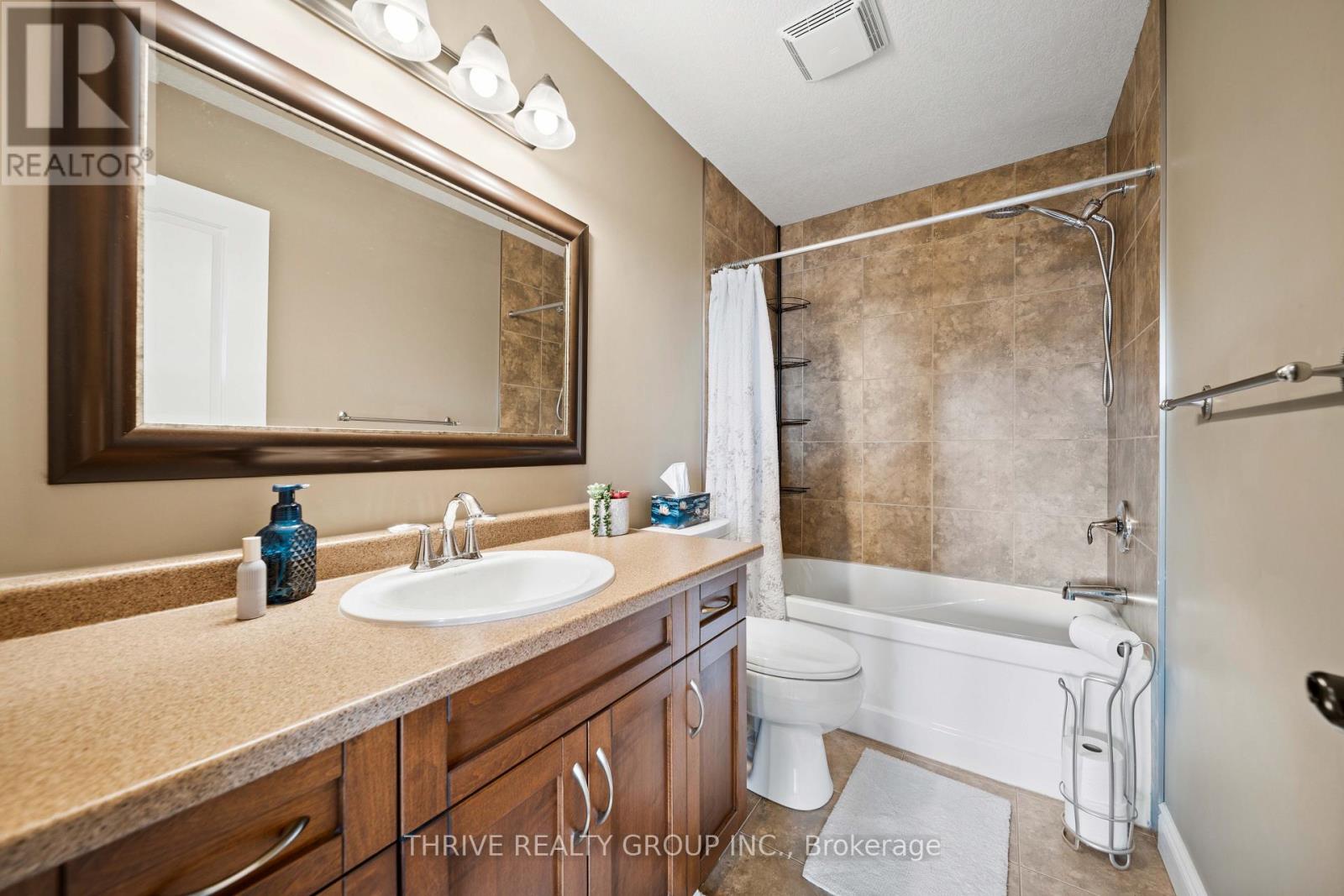 12 Ashwood Crescent Property Photo 26