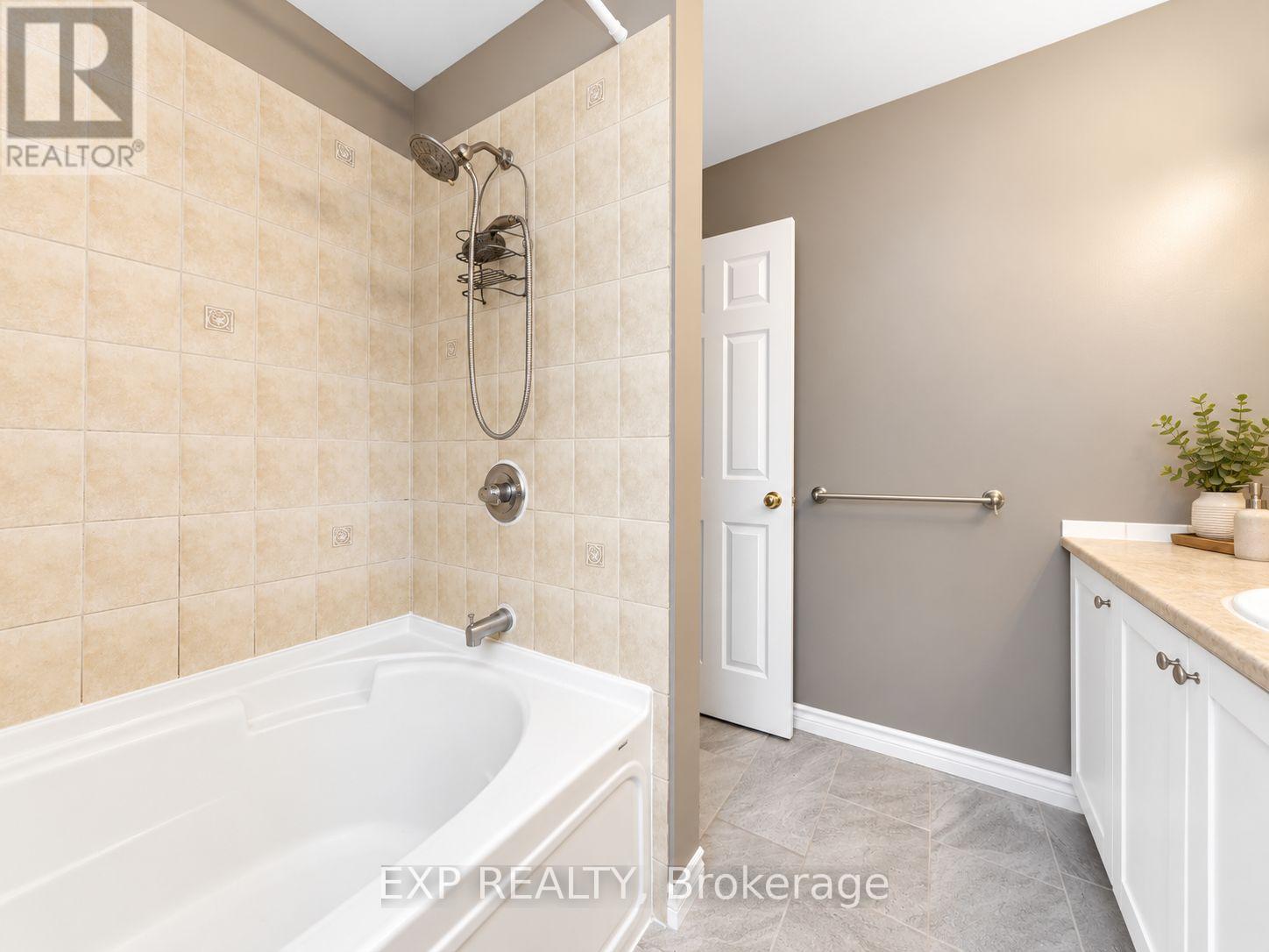 221 Northwind Street Property Photo 22