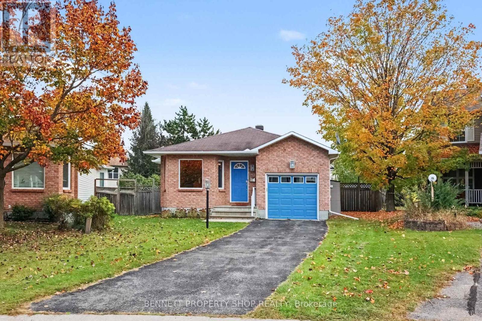 13 Candow Crescent Property Photo 1