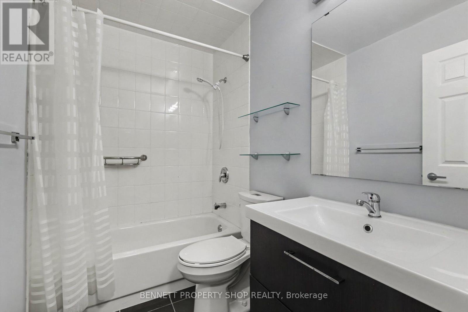 13 Candow Crescent Property Photo 12