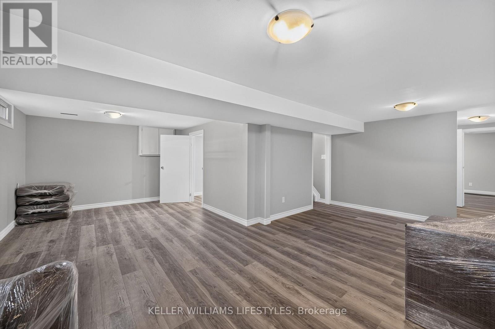 42 Stroud Crescent Property Photo 4