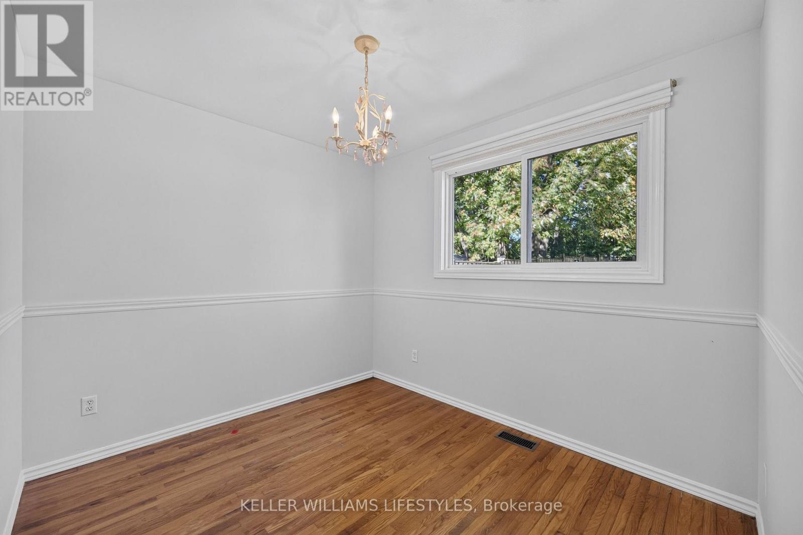 42 Stroud Crescent Property Photo 14
