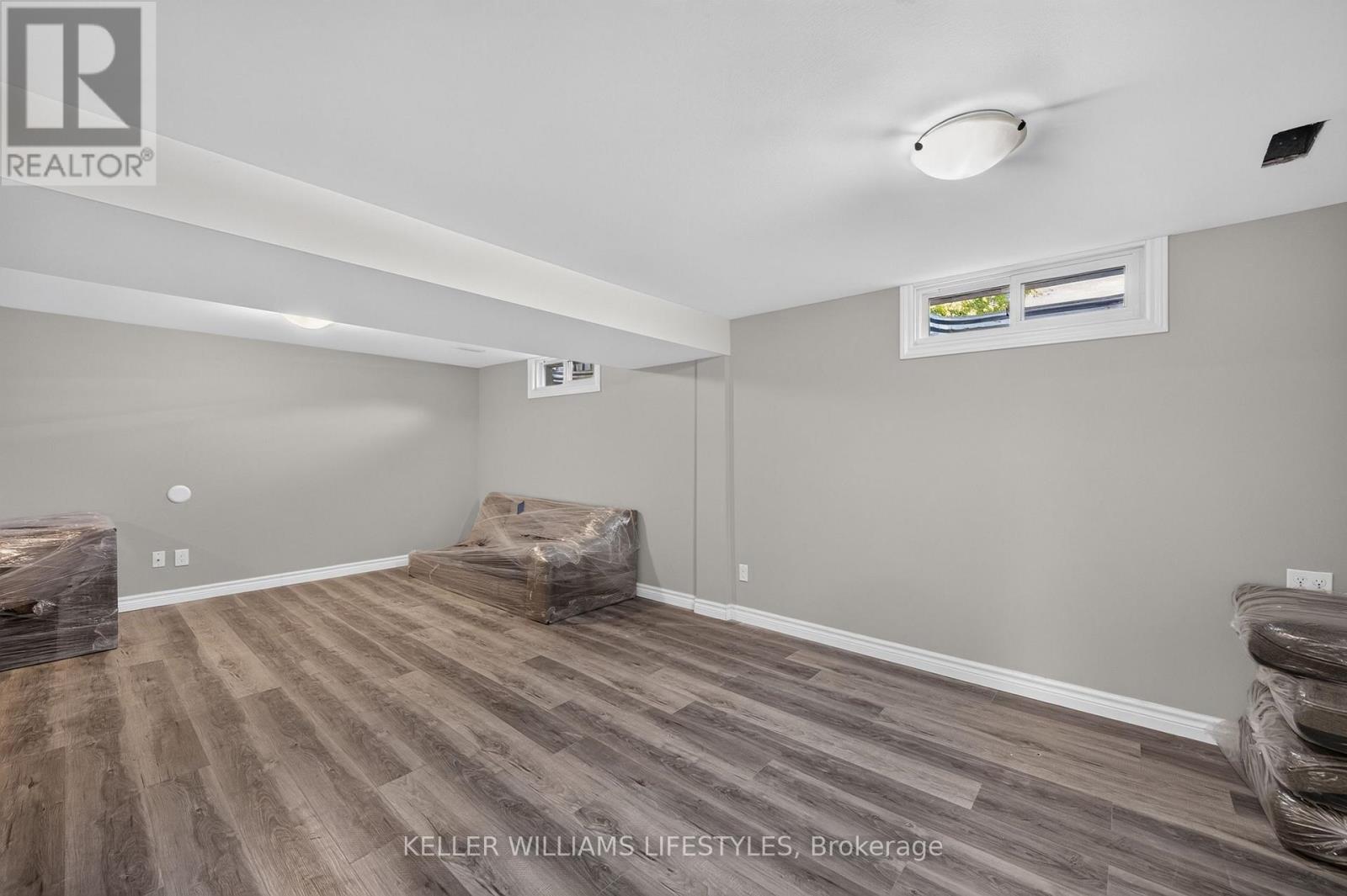 42 Stroud Crescent Property Photo 21