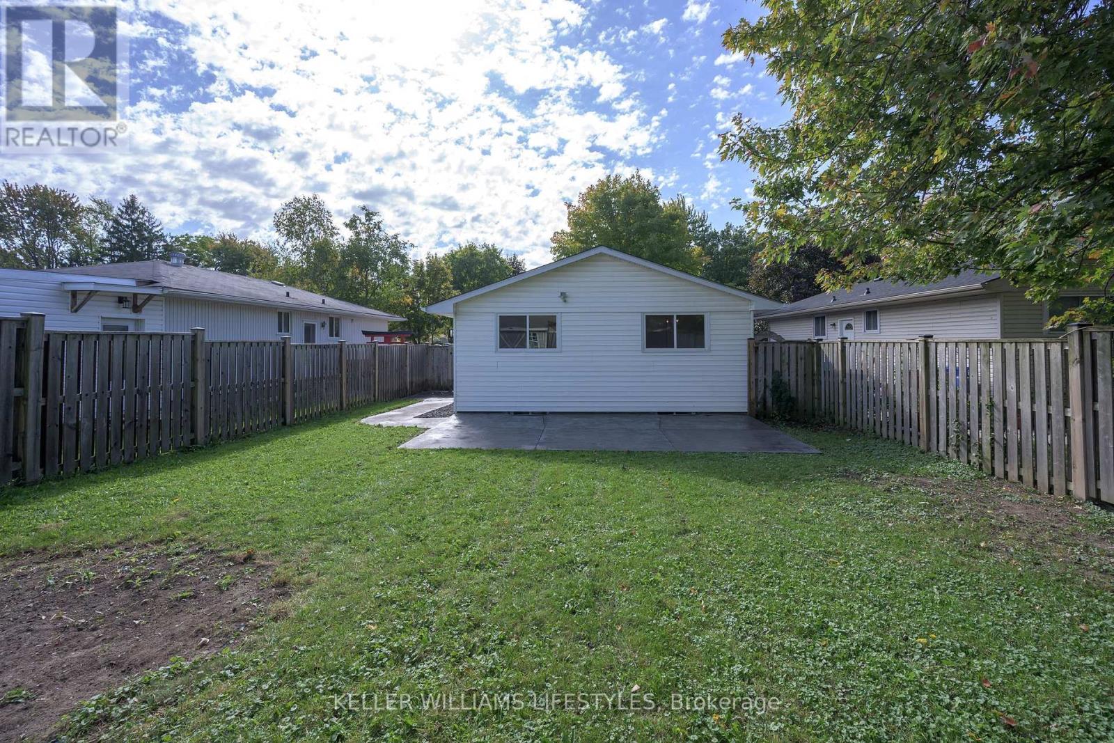 42 Stroud Crescent Property Photo 26