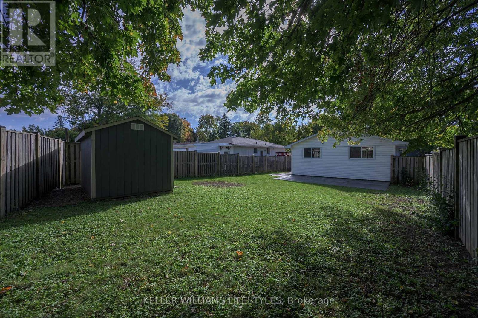 42 Stroud Crescent Property Photo 27