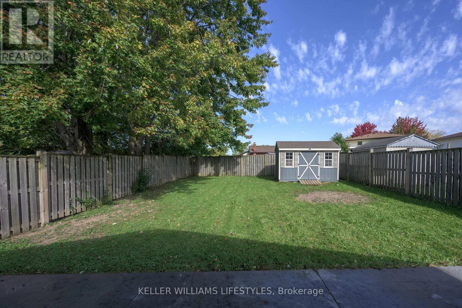 42 Stroud Crescent Property Photo 28