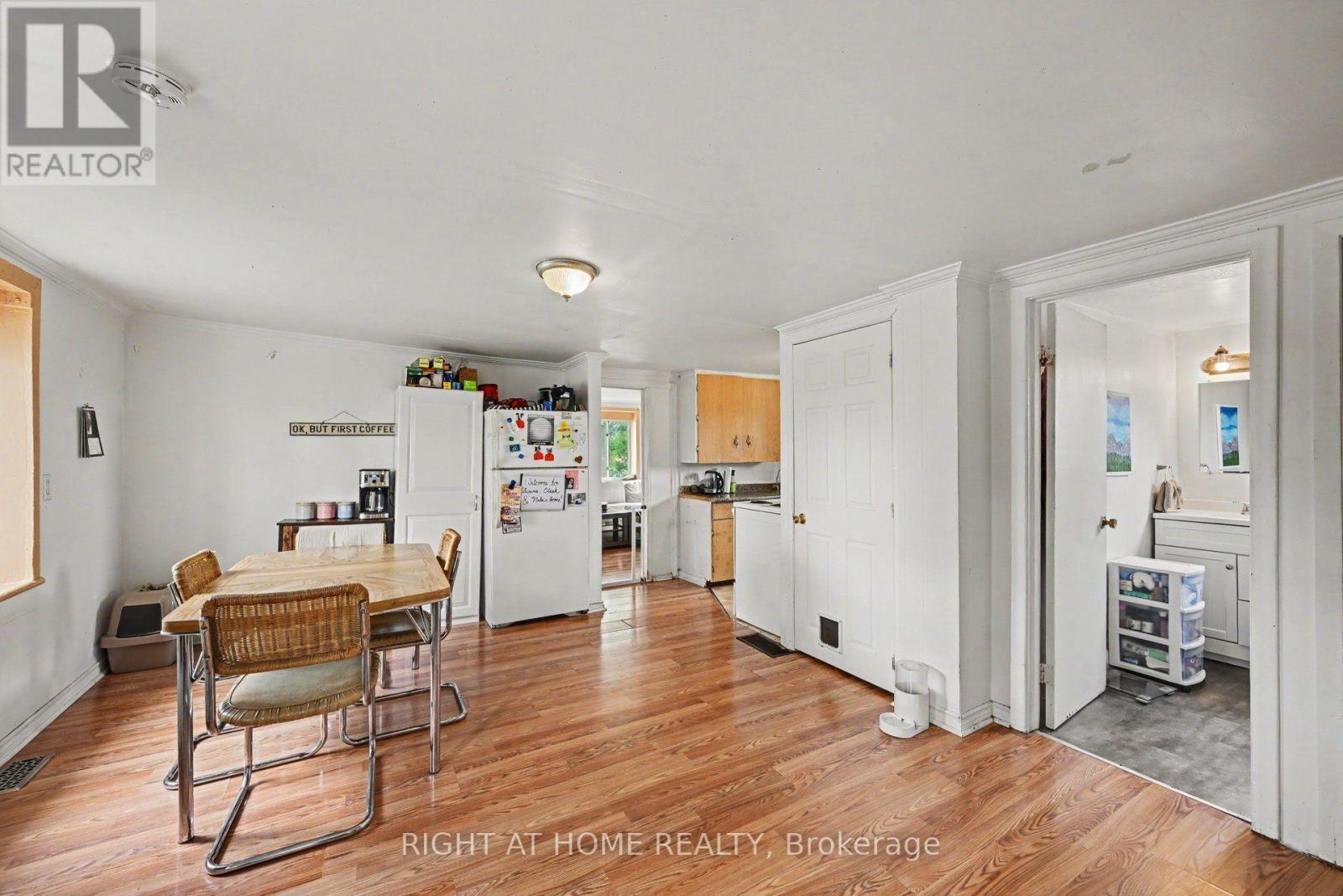 4006 Dunrobin Road Property Photo 8