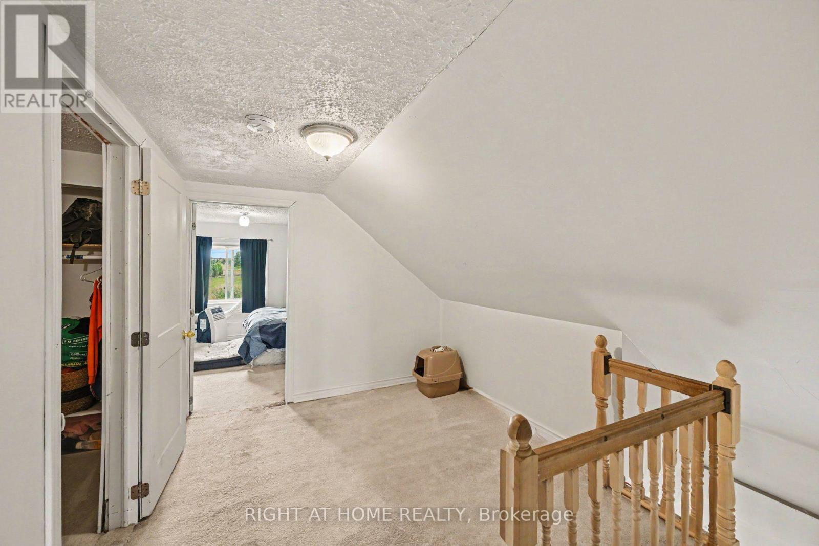 4006 Dunrobin Road Property Photo 13